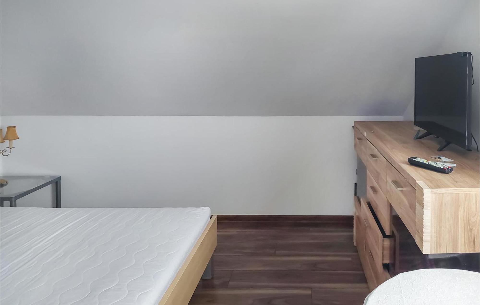 Beautiful Apartment In Moryn With Kitchen Eksteriør bilde